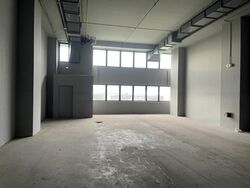 Carros Centre (D25), Factory #454827831